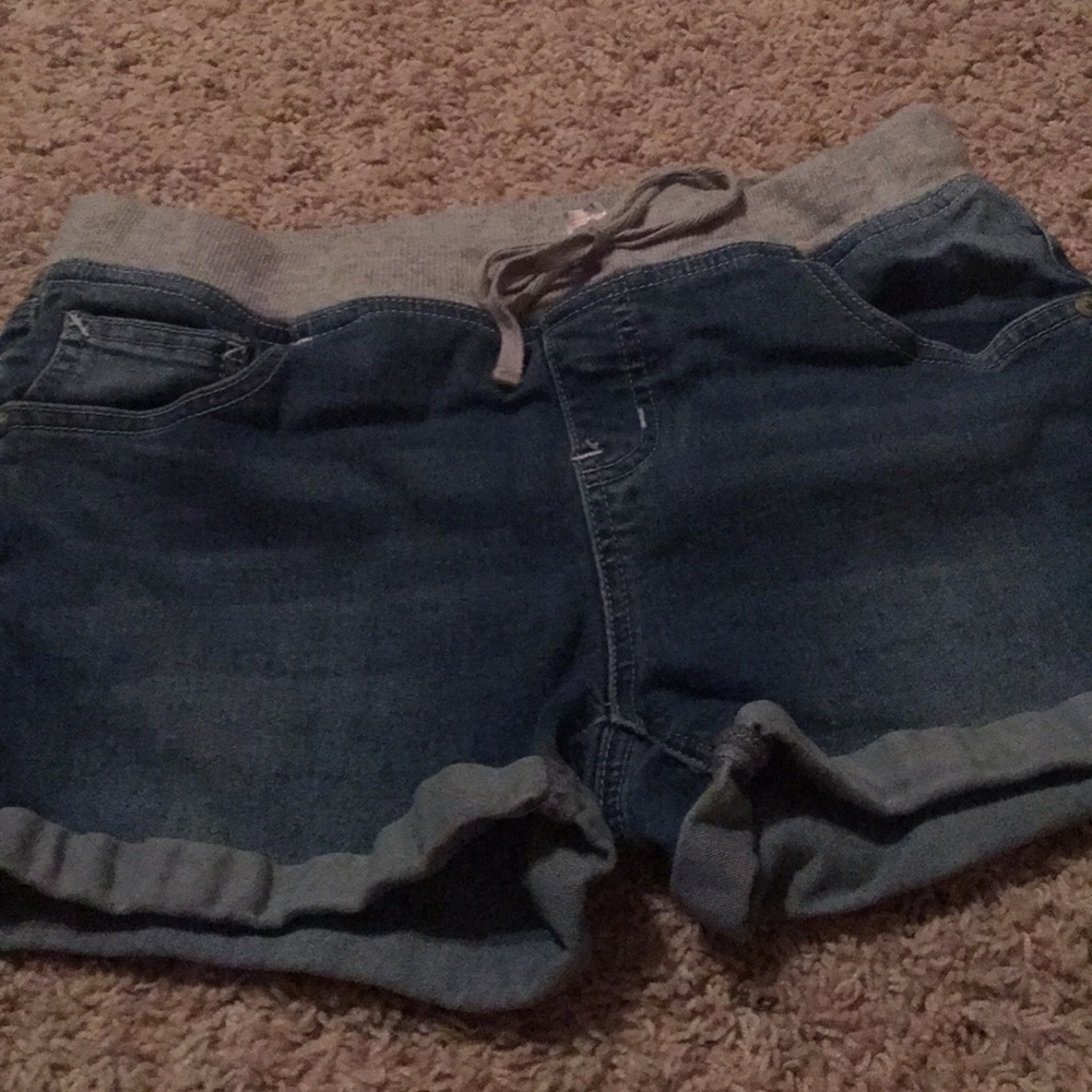 Girls jean shorts.